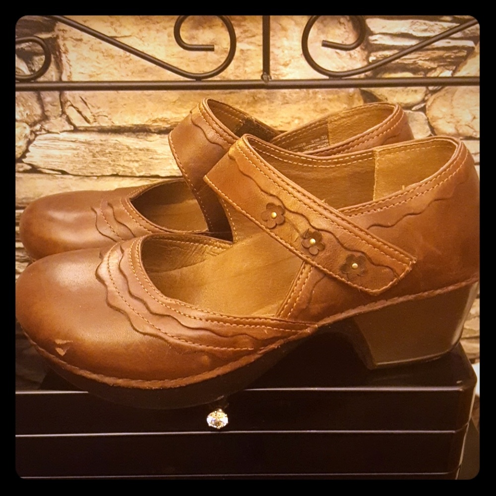 Dansko mary janes size 39